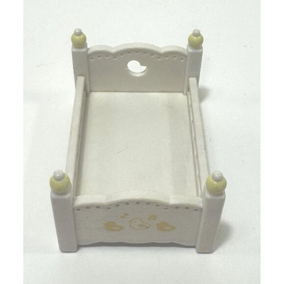 Mixed Lot of Calico Critters Sylvanian Families Bunny Rabbit Dolls & Furniture - Picture 4 of 7